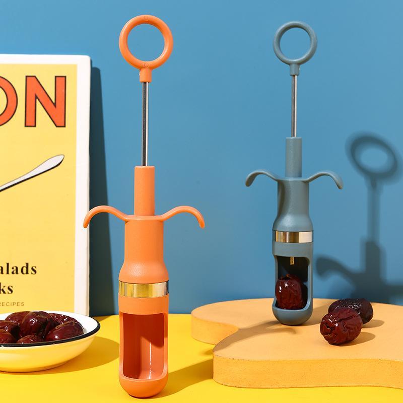 Kitchen Tools In Baking - أداة إزالة نوى الكرز والتمر الأحمر
