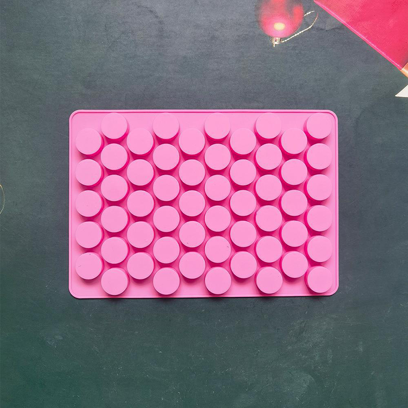 اسطوانة على شكل قالب من السيلي - مراجعة Kitchen Tools In Baking وسعره