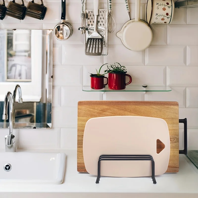 رف تخزين لوحات التقطيع في المط - مراجعة Kitchen Cabinet Baking Organizer وسعره